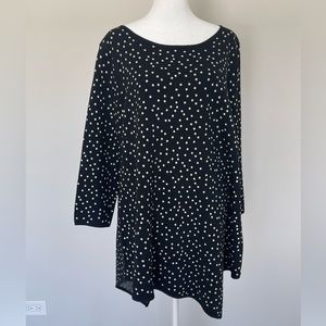 NEW CHELSEA AND THEODORE Women’s XL Polka Dot Knit Sweater Top Asymmetric